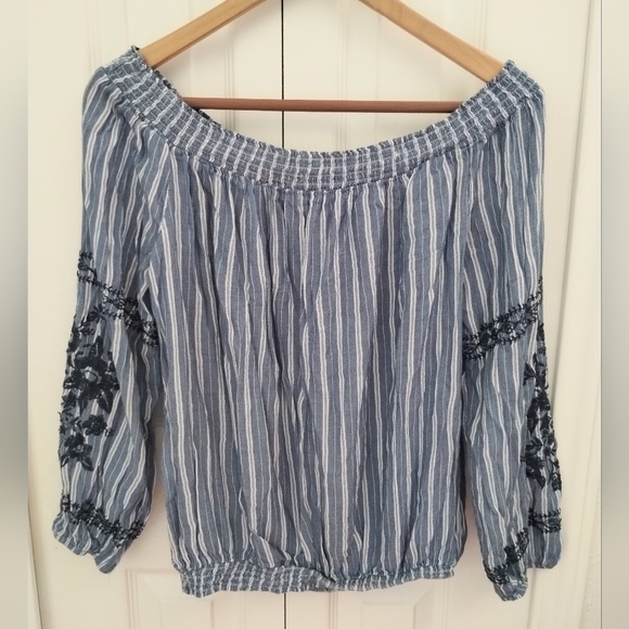 Floral, Embroidered Chambray Peasant Blouse - Picture 3 of 12